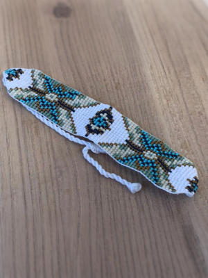 Этнический браслет из бисера "Узкий"
